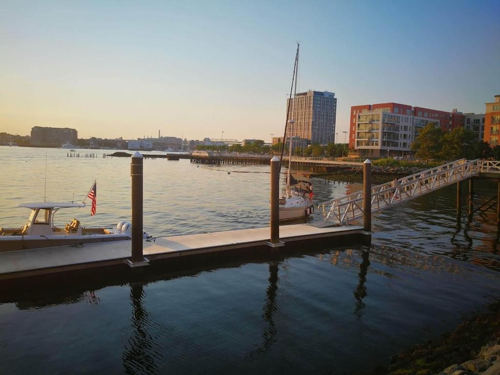 Location+Comfort+Convenience Бостон Экстерьер фото